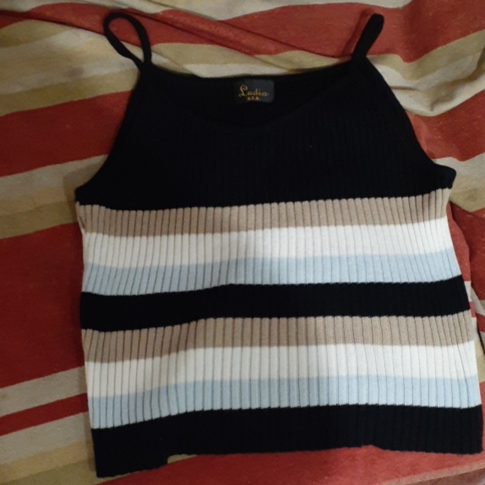 Woman top